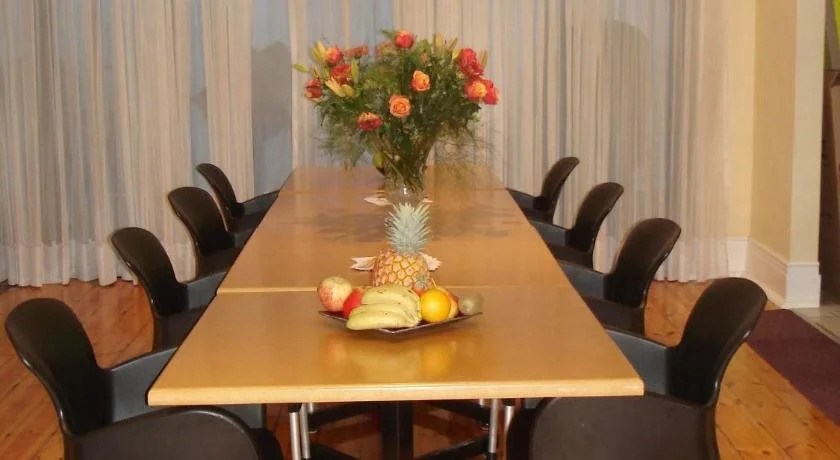The Crescent Guesthouses - BnB/Self Catering