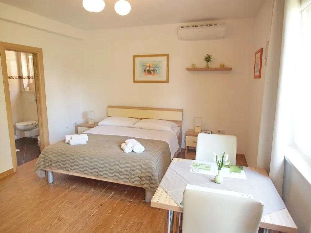 Apartments Villa Rea
