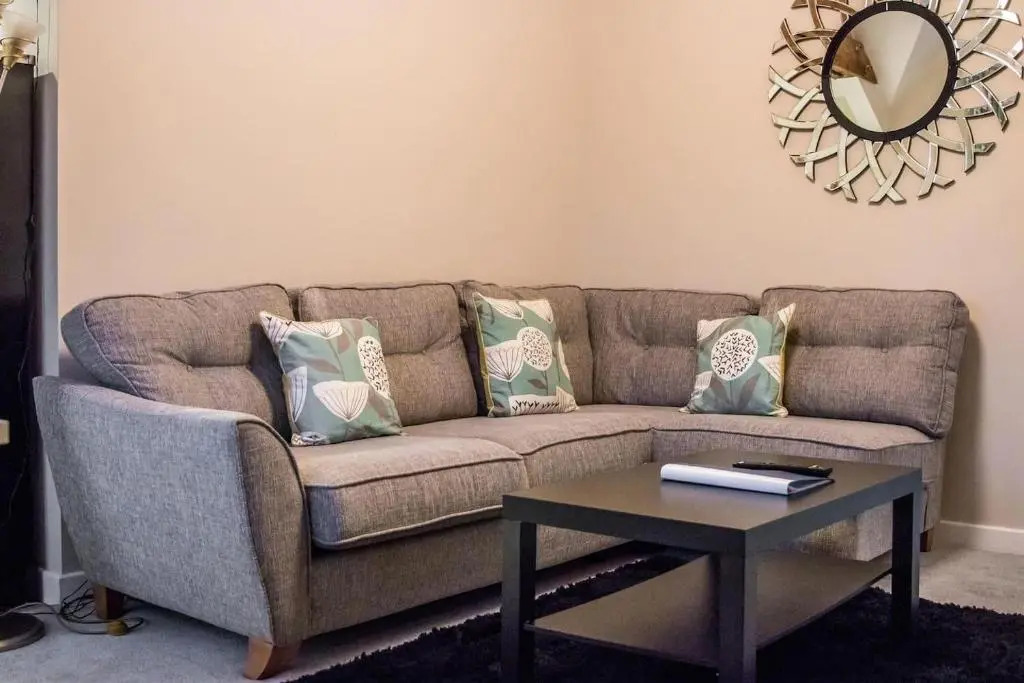 Warehouse Apartment-1 King Bed, Sleeps 2