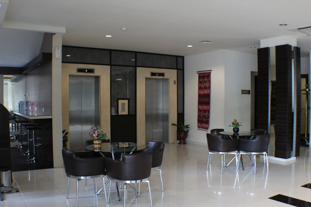 Hotel 88 Embong Kenongo - Kayun By WH