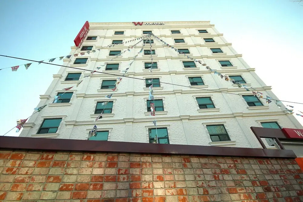 Changwon Masan W