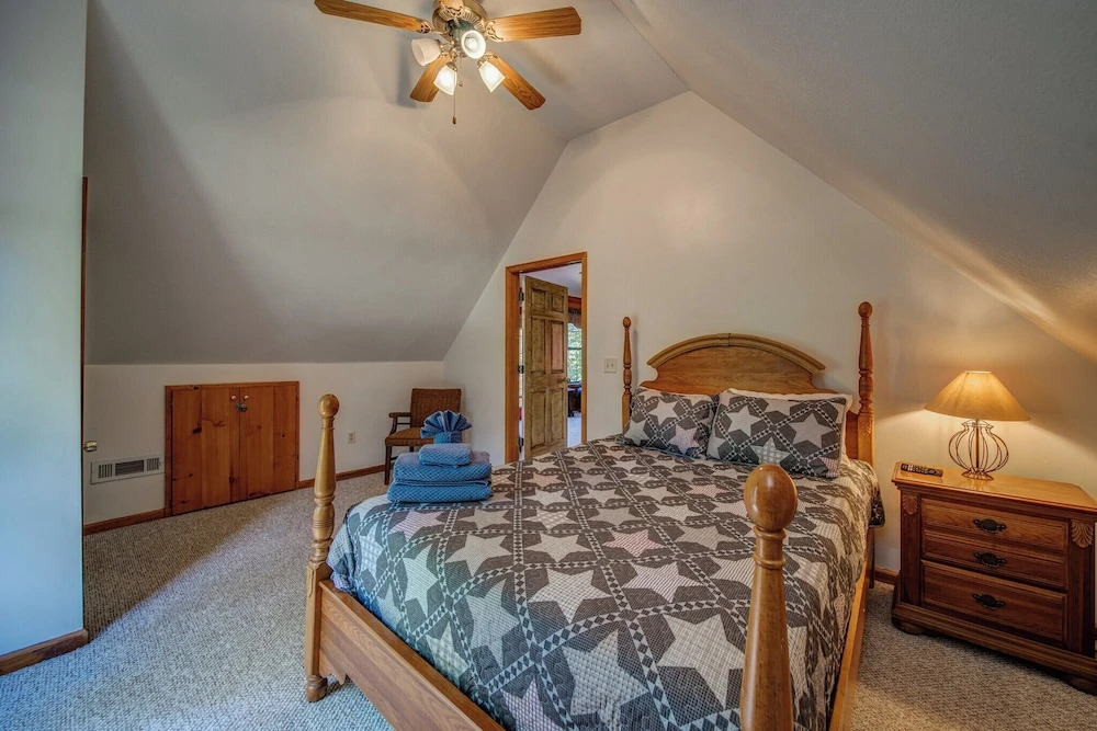 Lonestar Lodge