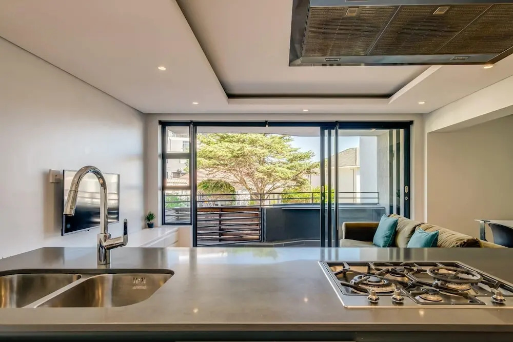 Conveniently Located Apartment in Green Point C on S