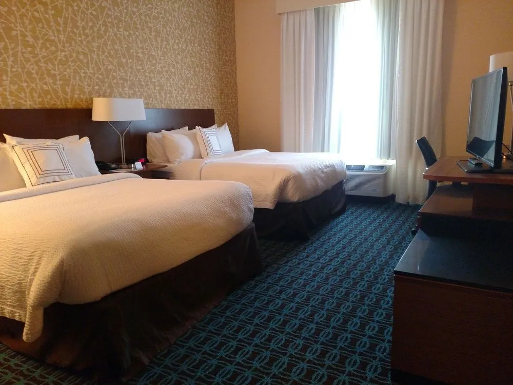 Fairfield Inn & Suites Lincoln Southeast