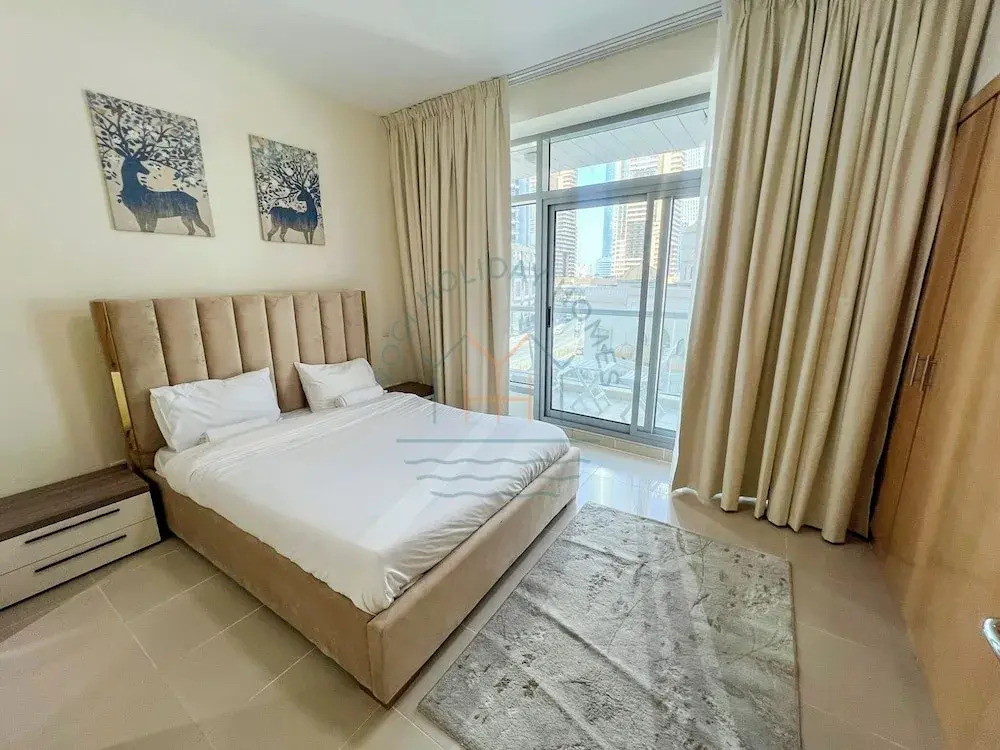 Blakely 2BR Lakeview Retreat With Open Balcony