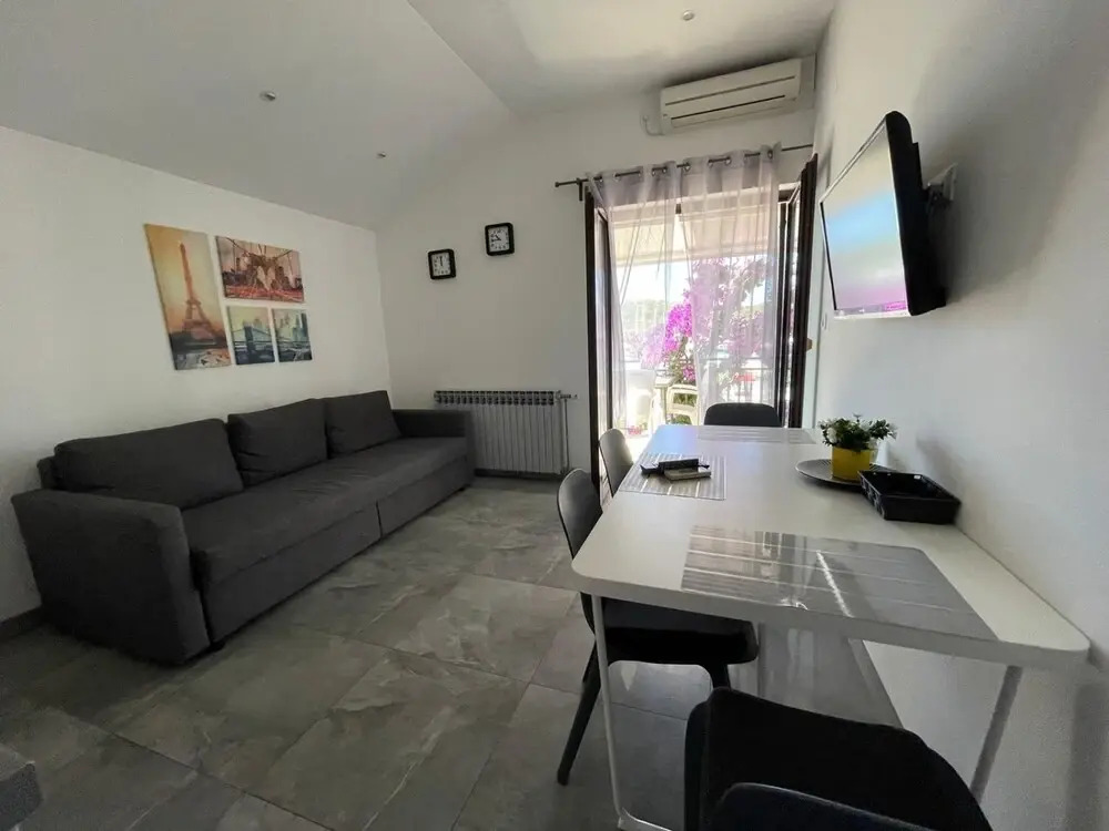 Bilja - 20 M From the sea - A2