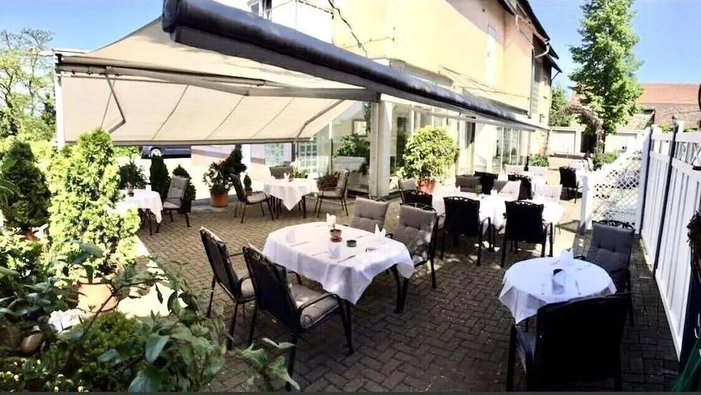 Hotel Krone Neuenburg