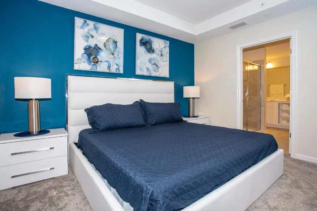 Stunning 2 Bedroom Apartment with AquaPark 304