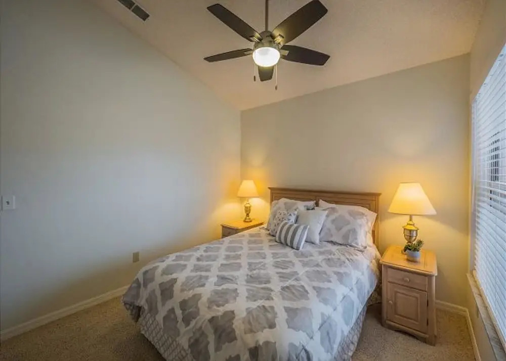 Nuevo Leon Lane 610 by White Pelican VR