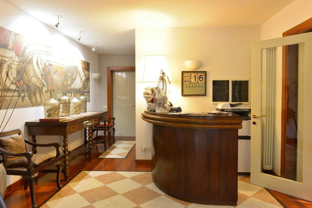 Like Home Boutique Hotel 3 min, Orio Airport