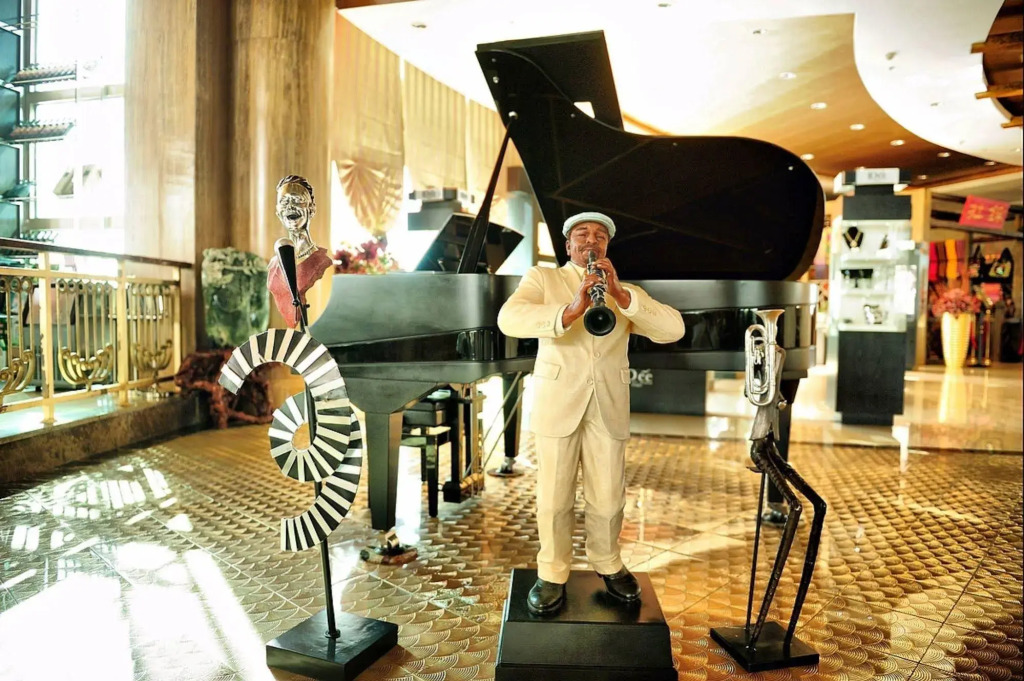Vienna International Hotel Shandong Yantai FTA Jinshatan Xingyi Square