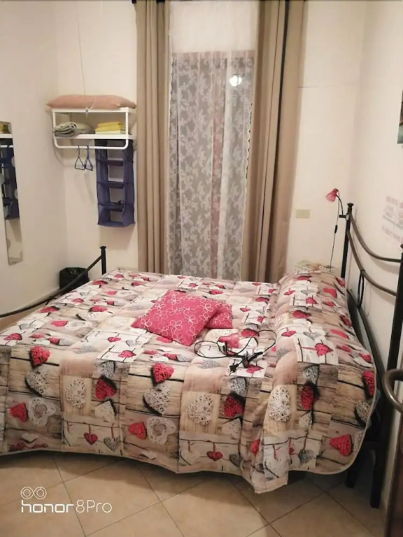La Perla B & B Check in Time from h 20 pm till Midnight Orario check in da h 20 pm a mezzanotte
