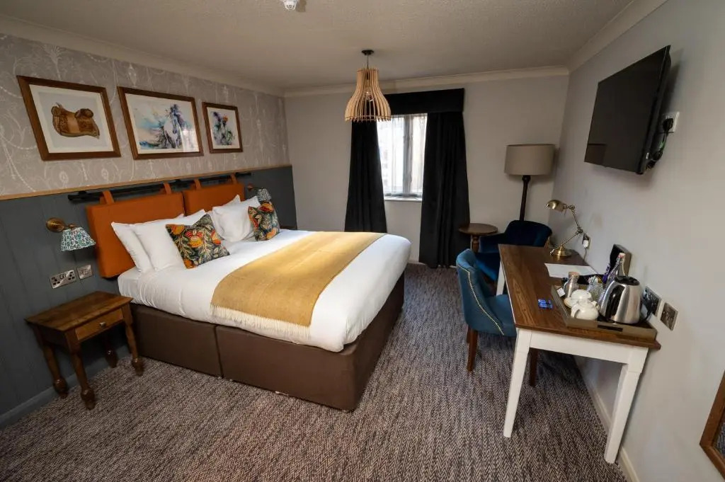 Ely Hotel by Chef & Brewer Collection