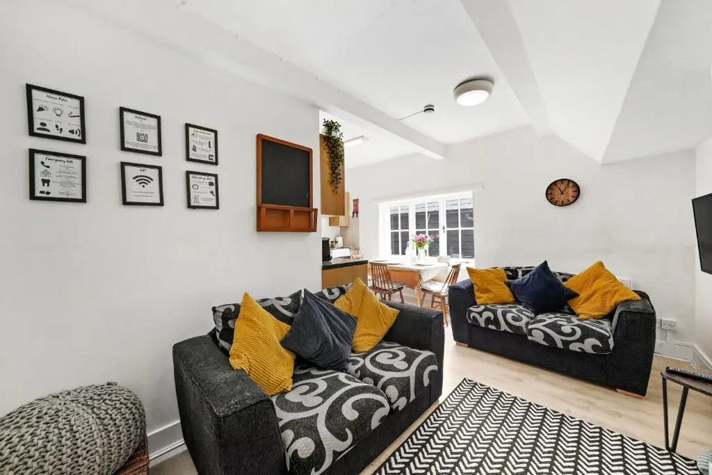 Cosy 3 bedroom house in the heart of Canterbury