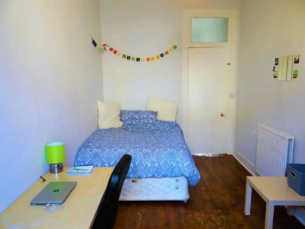 2 Bedroom Apartment in Edinburgh Sleeps 4