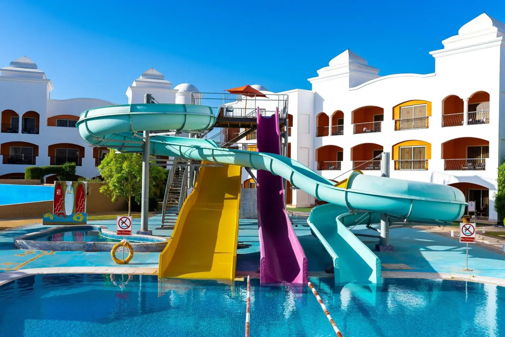 Naama Waves Hotel