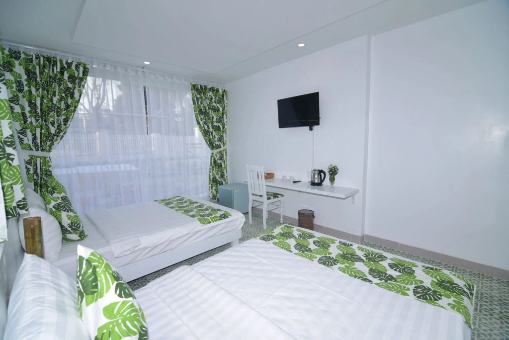 Canary House Dalat Hotel