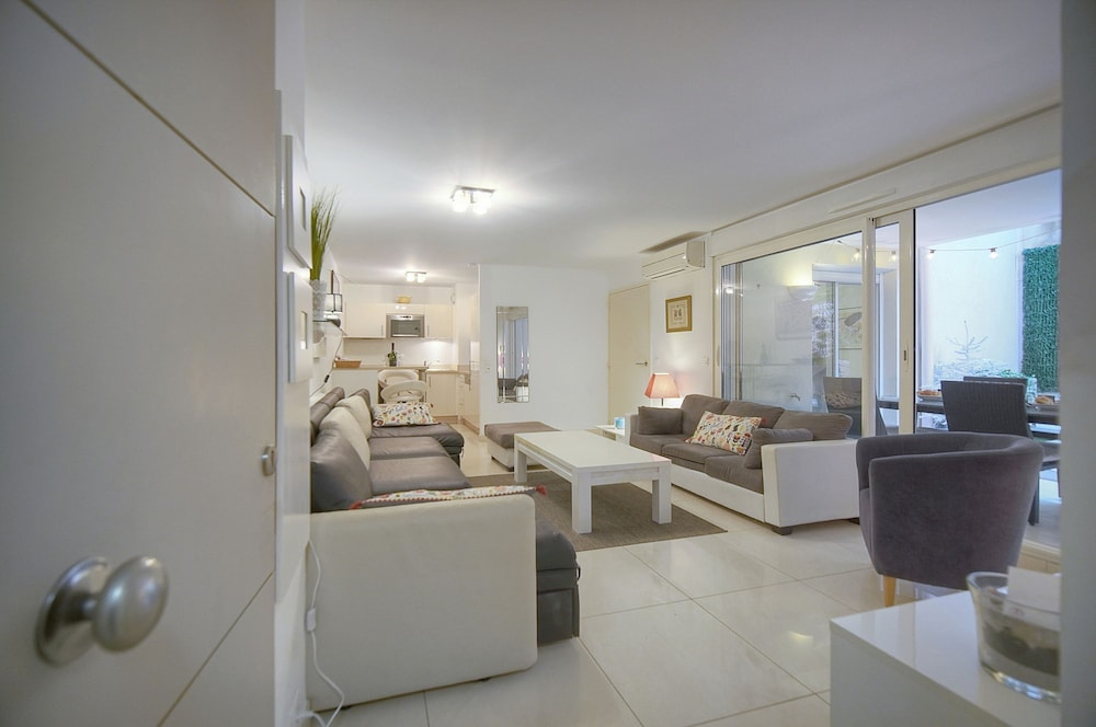 Moderne 2 Pi ces Avec Terrasse A1b263