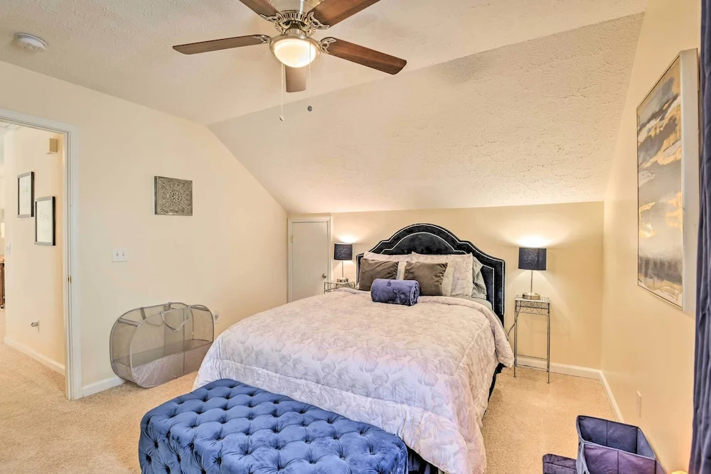 Charming Nashville Home ~ 6 Mi to Downtown