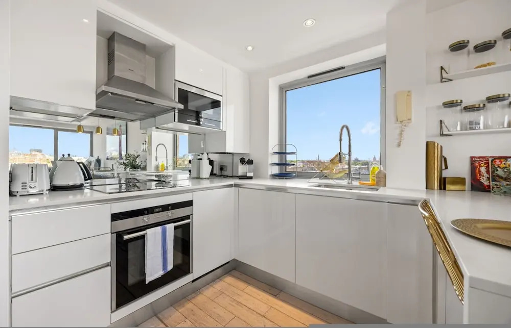 Stunning Flat in Chelsea Kings Road With Balcony