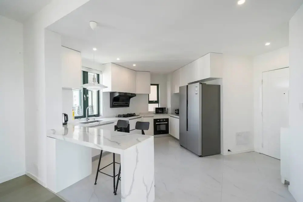 Tyms Elegant 4BR 2BA Apt Xujiahui Malls