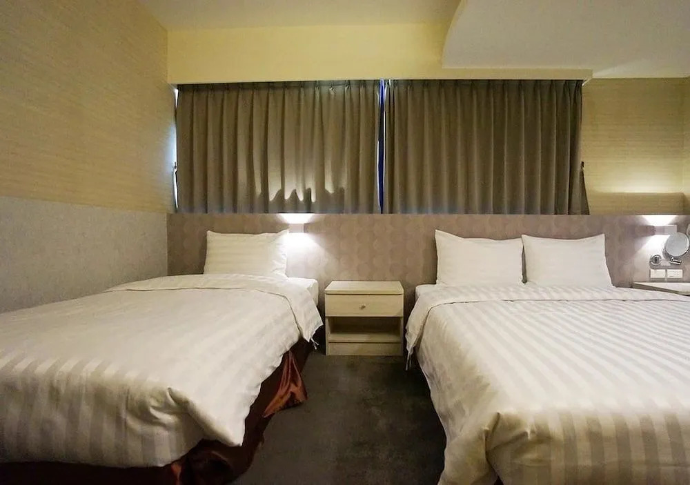 HI YES Hotel