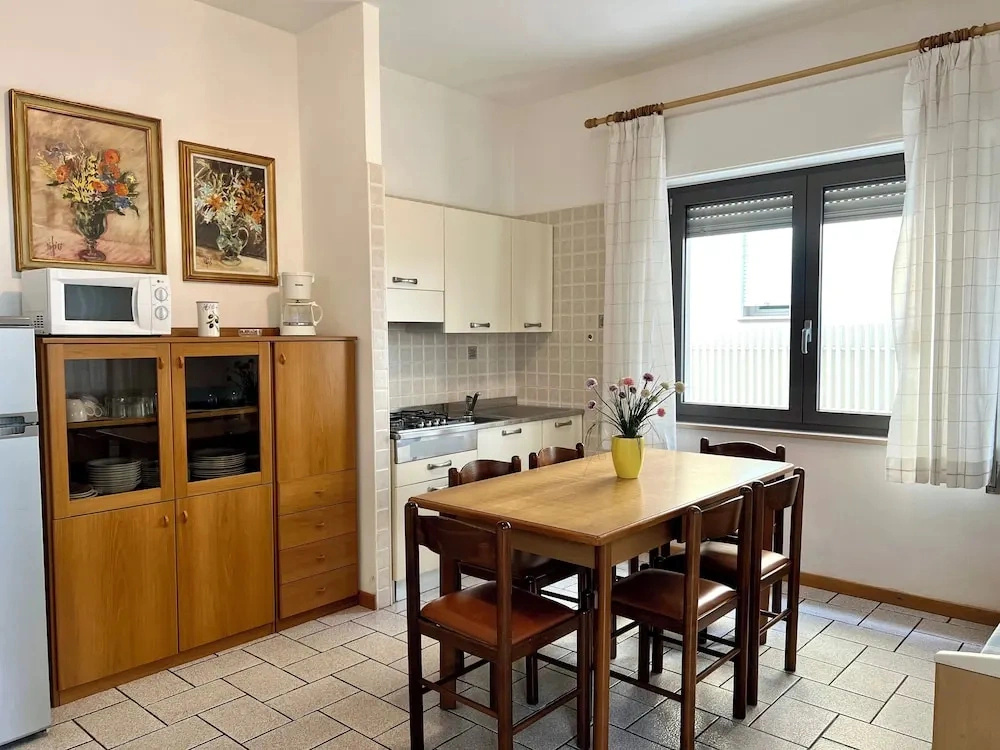 Cozy Flat Perfect for Group Getaways