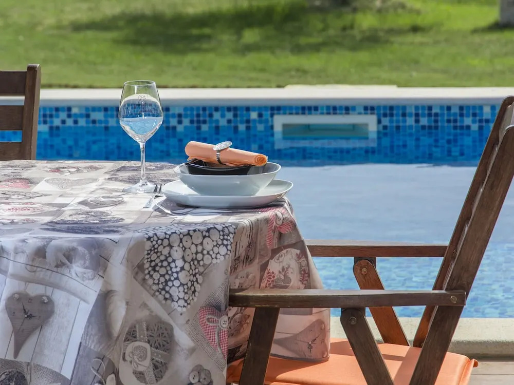 Wonderful, Modern Villa With Pool, Whirlpool and Garden, Near Rovinj