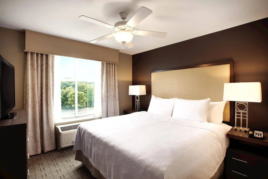 Homewood Suites by Hilton - Charlottesville