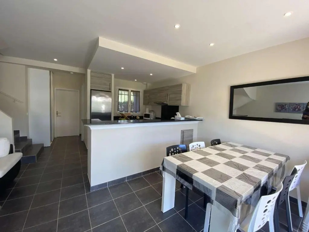 Maison Sainte-Maxime, 4 pièces, 6 personnes - FR-1-226-279