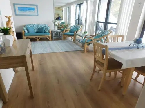 5 'The Point' 5-7 Mitchell Street - Large Balcony And Great Water Views