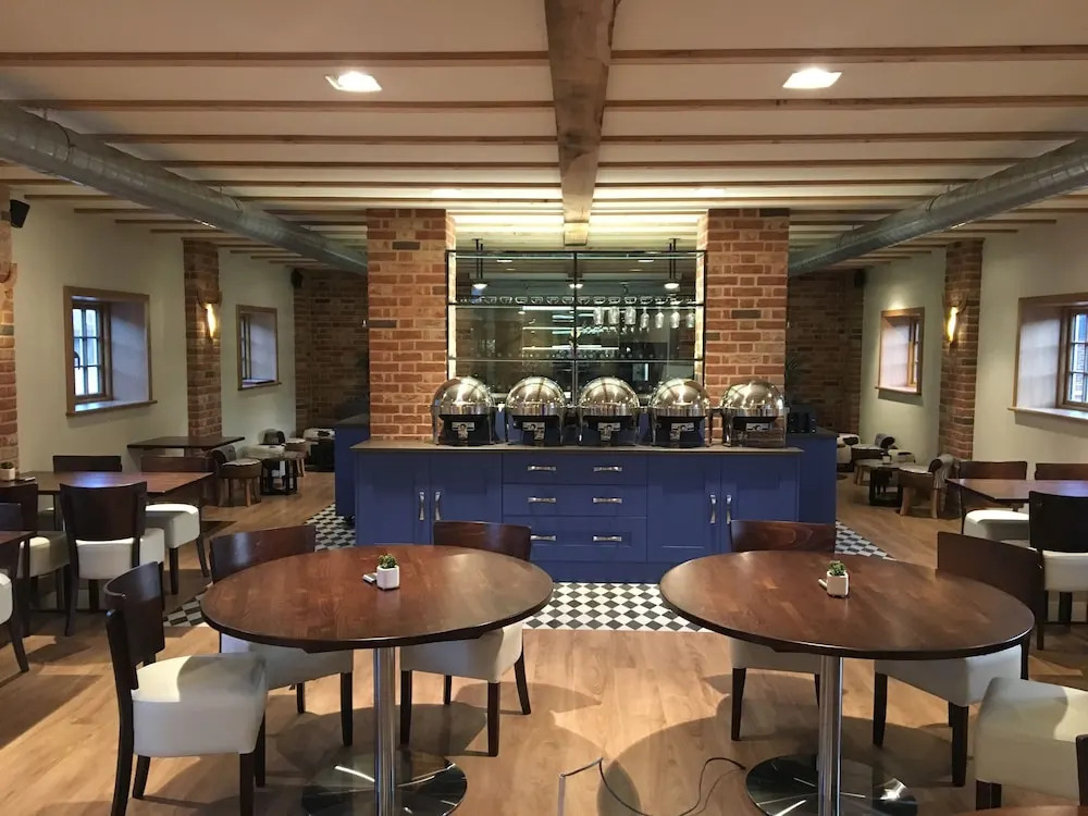 Tewin Bury Farm Hotel