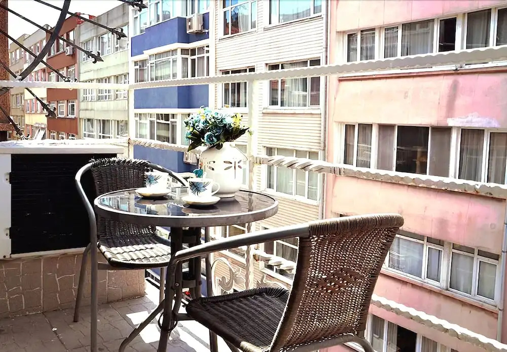 Evin Suites