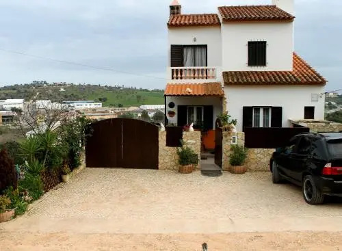 Casa Encosta do Sol