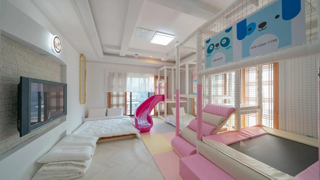 Gyeongju Liune Kids Pool Villa Pension
