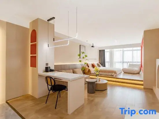 Lily B&B Pro (Hefei Science Avenue Branch)
