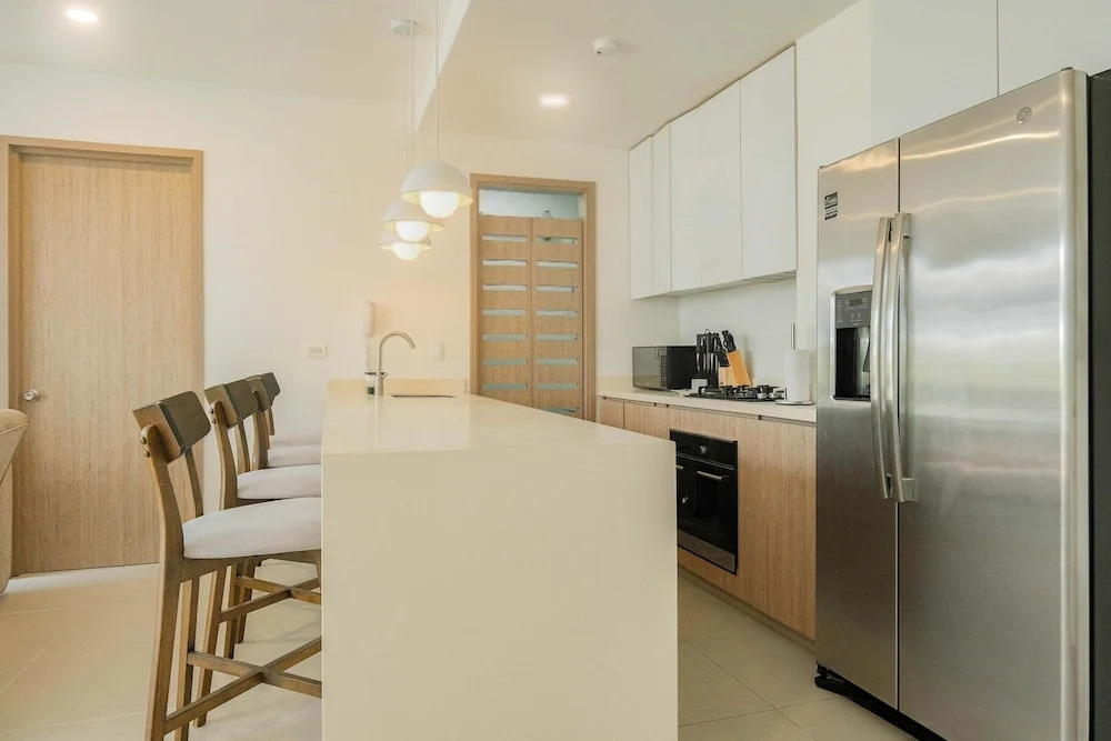 w Deluxe 2BR w Terrace A C in Morros