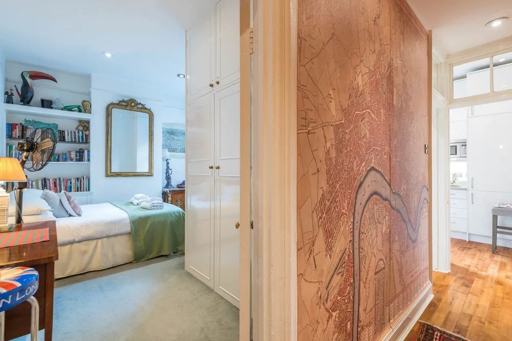 Outstanding Oxford Circus Home