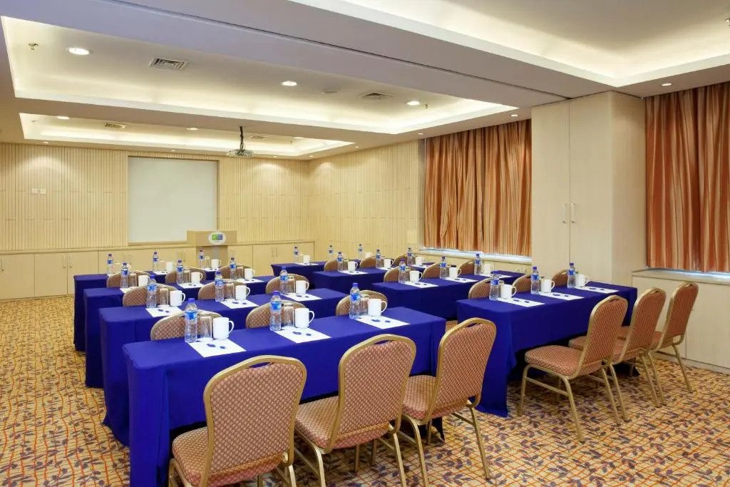 Holiday Inn Express Tianjin Airport by IHG