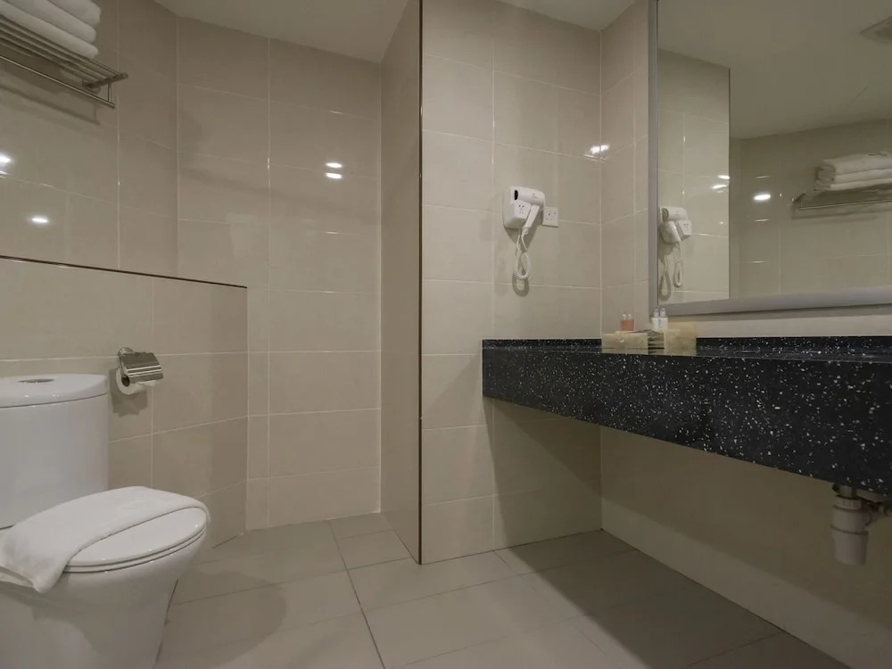 Hotel Holmes Gp