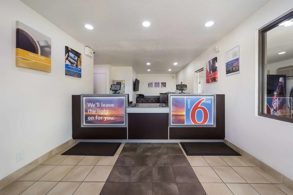 Motel 6-Meridian, MS