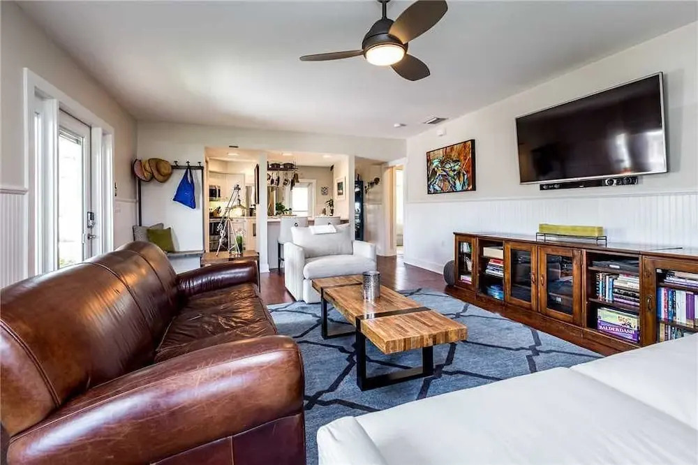 Miramar 124 Upper Unit - Two Bedroom Home