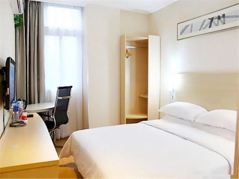 City Express Hotel