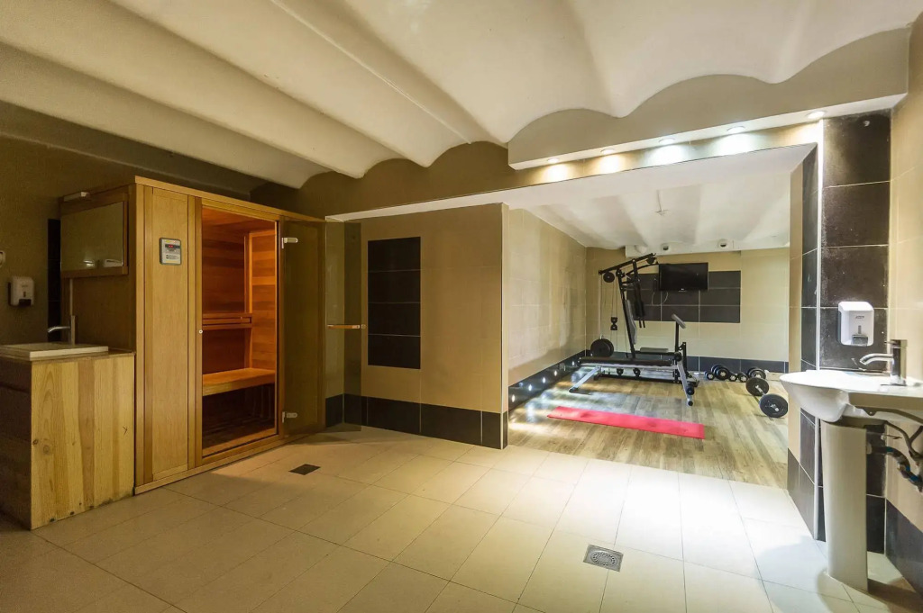 Villa Saint Exupery Beach Hostel