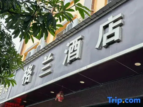 Grand Hotel