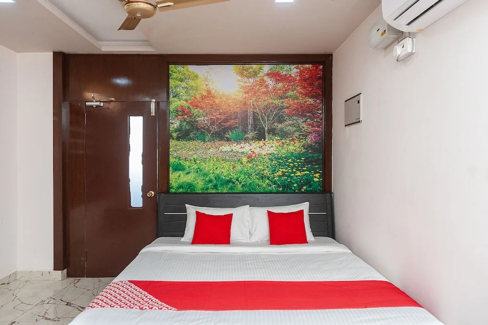 Pmr Guest Inn By OYO Rooms