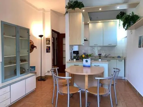 Flat 2 Bedrooms 1 Bathroom - Piazza