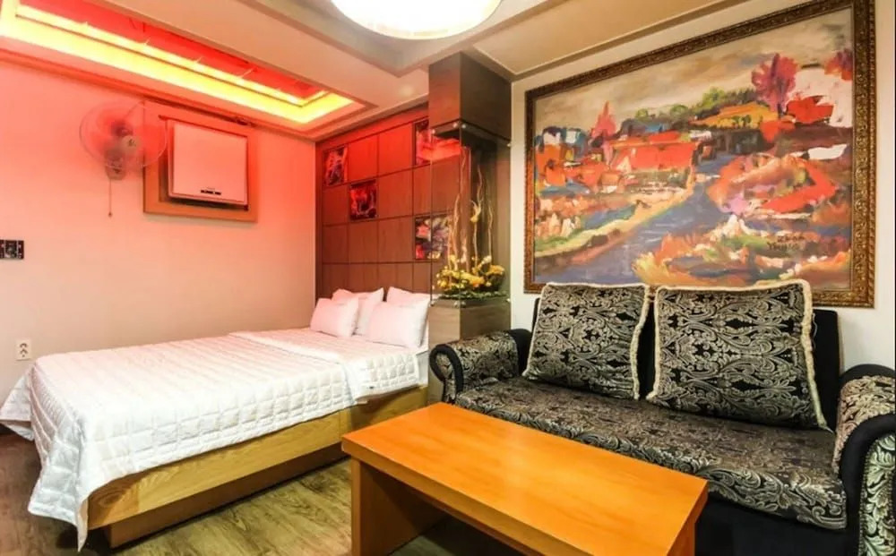 Noblesse Motel
