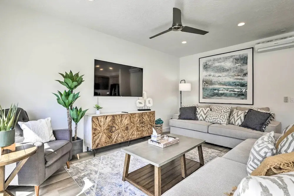 Spacious St. George Townhome w/ Grill & Views!