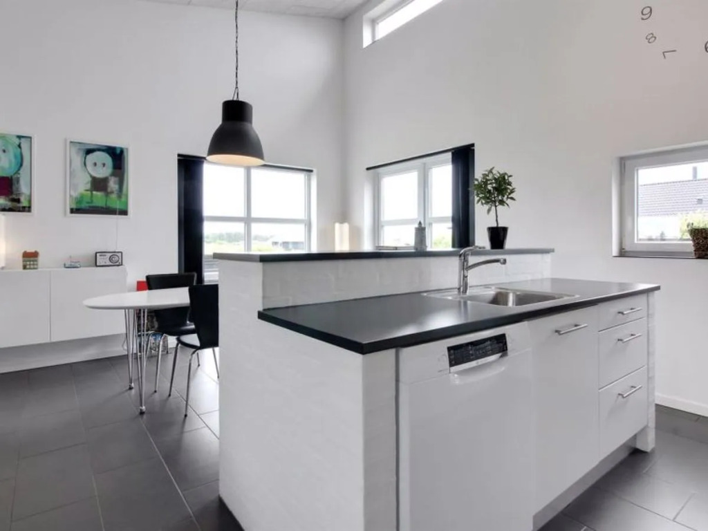 "Adela" - 400m from the sea in NW Jutland